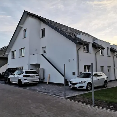 Modern Wohnen I Parkplatz I Wlan I Netflix I Balkon I 6 Schlafplaetze Apartment Bad Oeynhausen Exterior photo