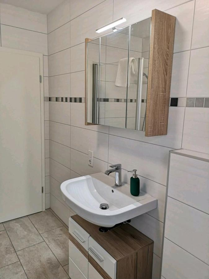 Modern Wohnen I Parkplatz I Wlan I Netflix I Balkon I 6 Schlafplaetze Apartment